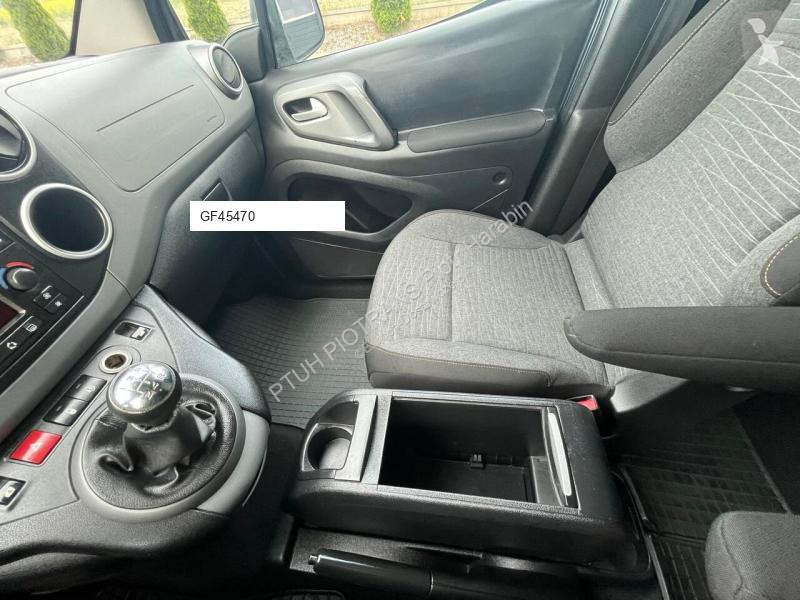 Véhicule utilitaire Citroën BERLINGO MULTISPACE...