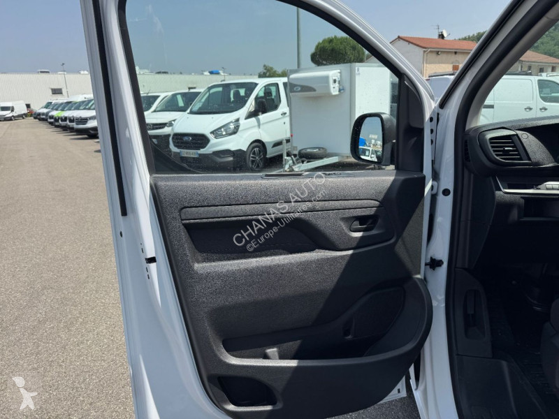Véhicule utilitaire Peugeot M 2.0 BLUEHDI 145...