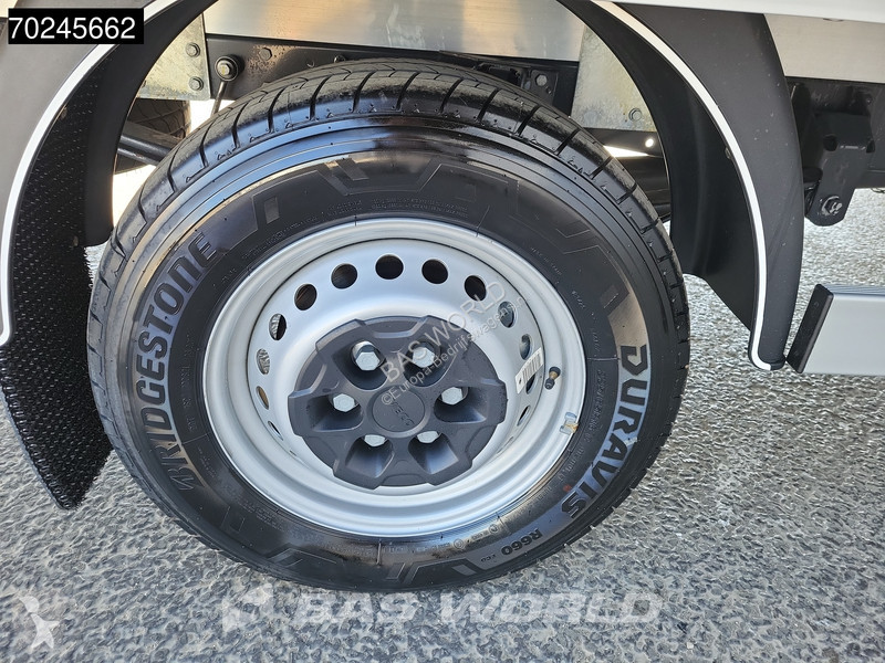 Véhicule utilitaire Iveco 35S18 3.0L Laadklep...