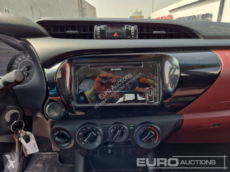 Véhicule utilitaire Toyota Hilux