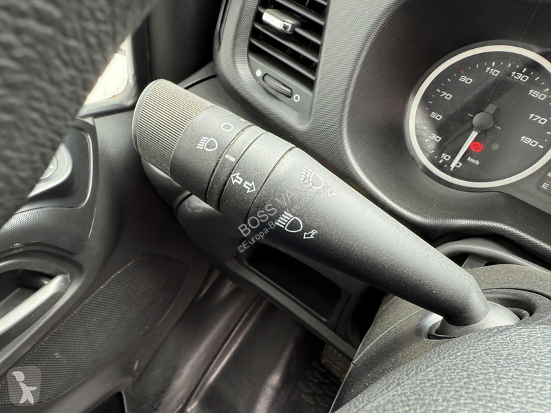 Nyttofordon Iveco 35C18 3.0 L2H2 Airco Cruise...