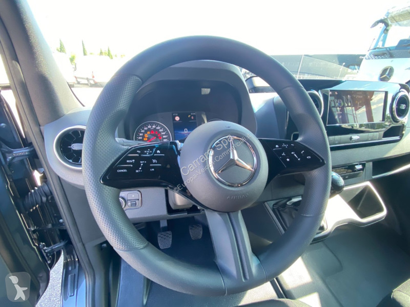 Autoutilitară Mercedes Furgone Traz. Post