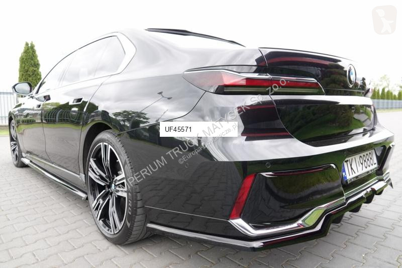 Véhicule utilitaire BMW 7 xDrive M Sport