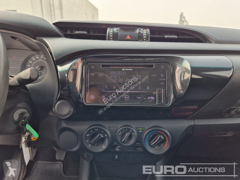 Véhicule utilitaire Toyota Hilux