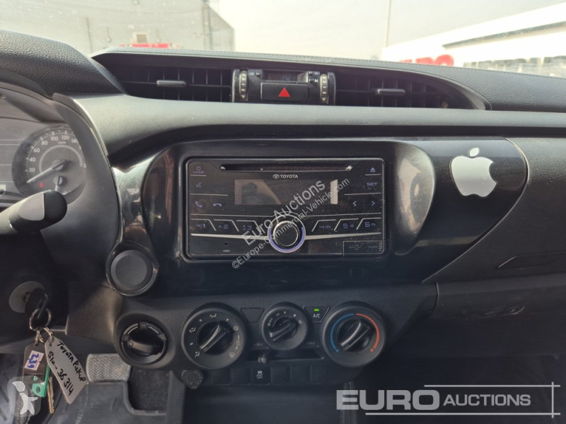 Véhicule utilitaire Toyota Hilux