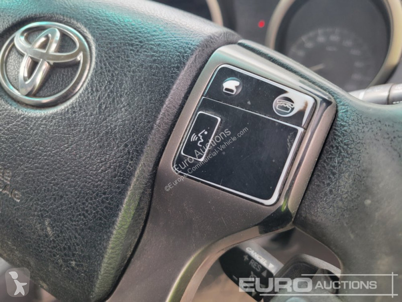 Furgoneta Toyota Landcruiser