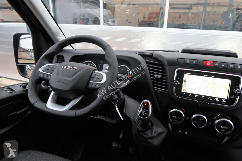 Veicolo commerciale Iveco 35S18HV 3.0 L2H2 AUT/...