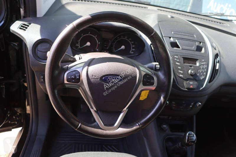 Furgoneta Ford Courier