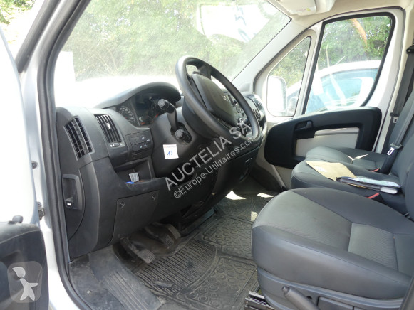 Furgoneta Peugeot