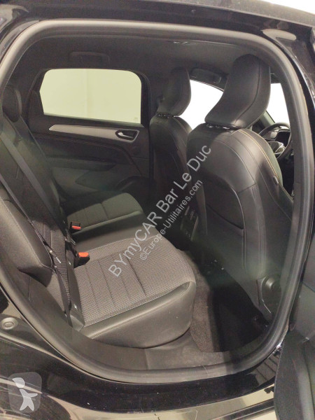 Autoutilitară Renault Arkana mild hybrid 140...