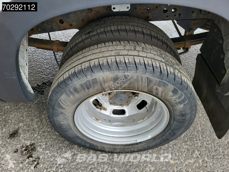 Furgoneta Iveco 35C15 3,0L Dubbellucht L2H2...
