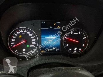 Užitkové vozidlo Mercedes 317...