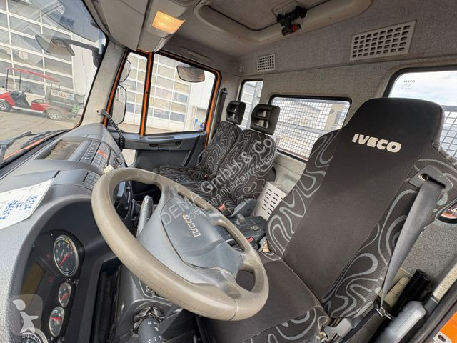 Véhicule utilitaire Iveco...
