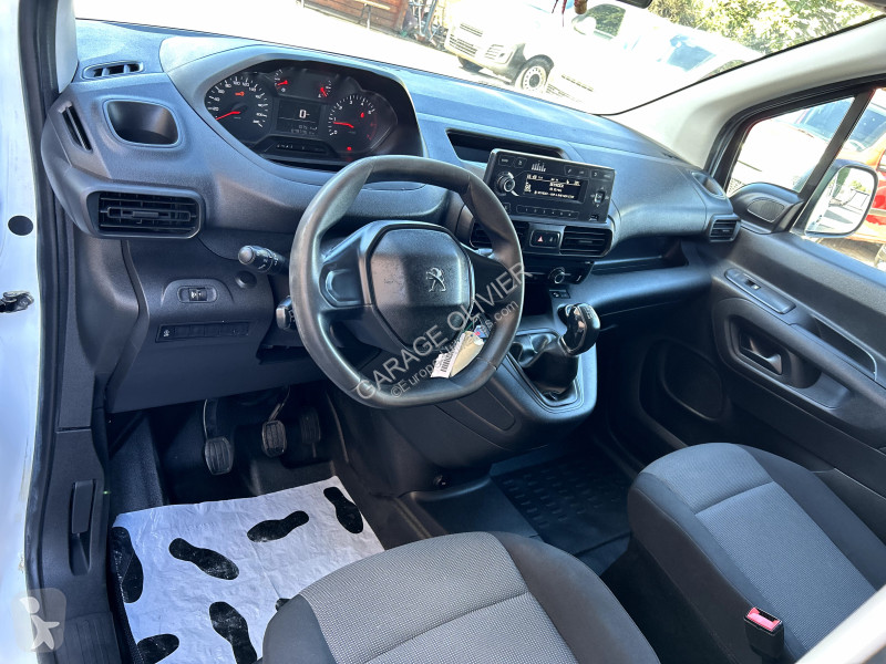 Furgoneta Peugeot 1.6 Bluehdi 100 Premium