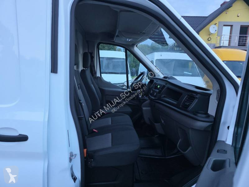 Samochód dostawczy Ford
