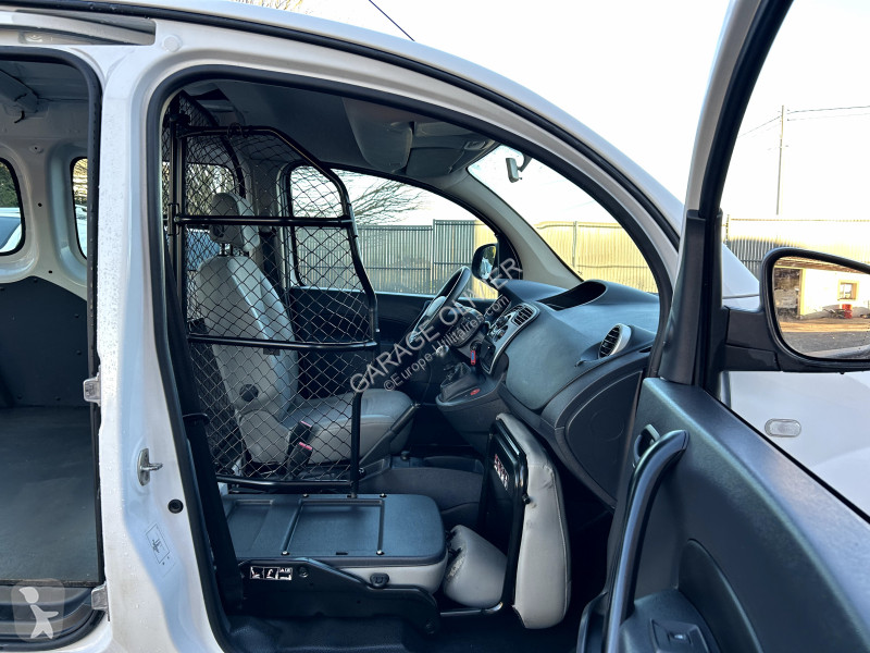 Véhicule utilitaire Renault Maxi Grand Volume...