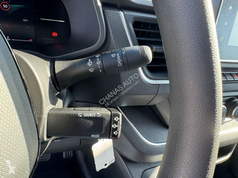 Véhicule utilitaire Renault CA L2H1 3T BLUE DCI...