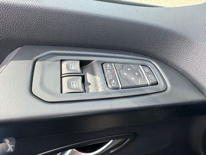 Véhicule utilitaire Renault BLUE DCI 150 GSR2...