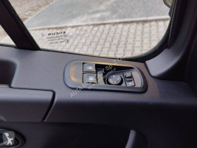 Samochód dostawczy Renault
