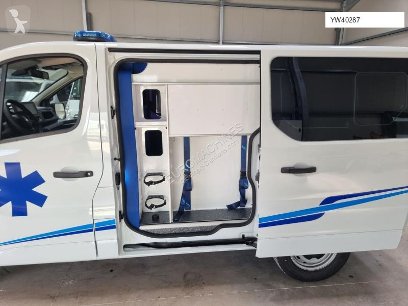 عربة نفعية Renault TRAFIC