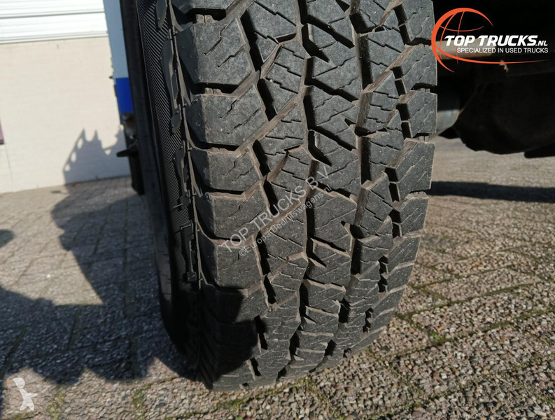 Samochód dostawczy Land Rover 130 4x4 -2.4 TD -...