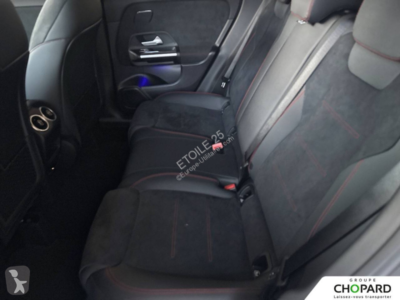 عربة نفعية Mercedes GLA 180 d 8G-DCT