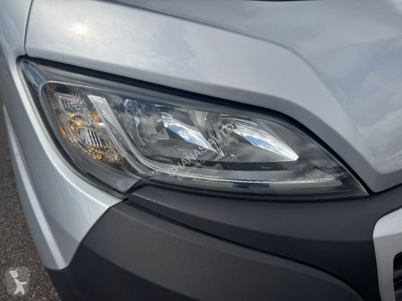 عربة نفعية Peugeot L1H1 2.2 BLUEHDI 140 PREMIUM...