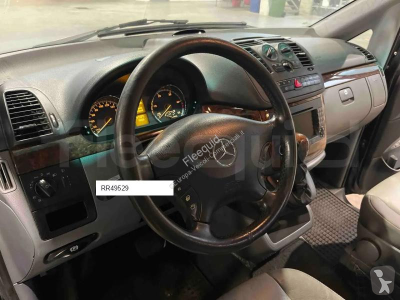 عربة نفعية Mercedes