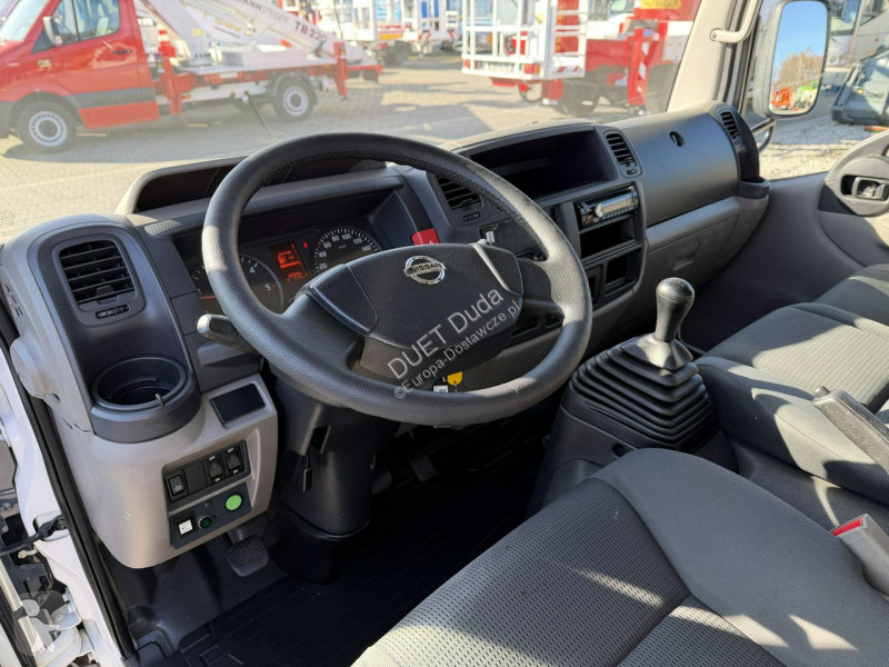Furgoneta Nissan