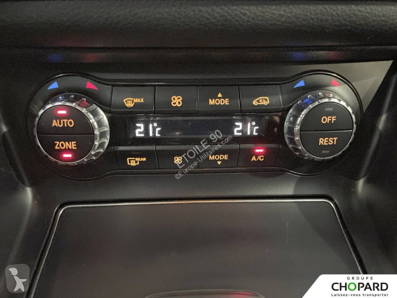 Veicolo commerciale Mercedes GLA 200 d 7-G DCT