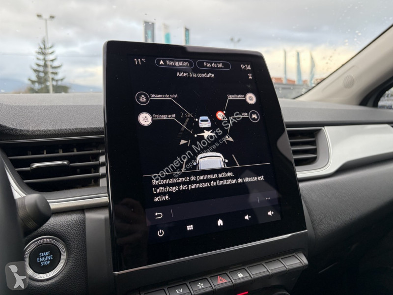 Samochód dostawczy Renault (2) techno E-Tech...