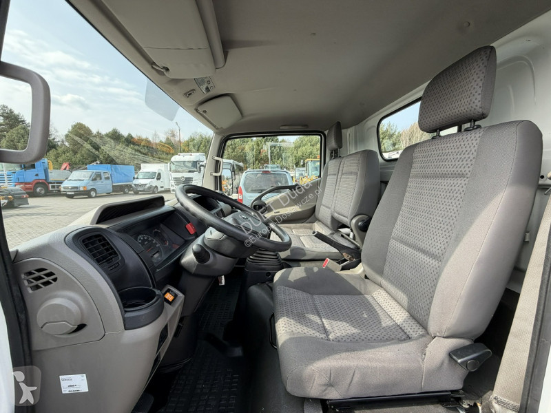 Nissan  Transporter