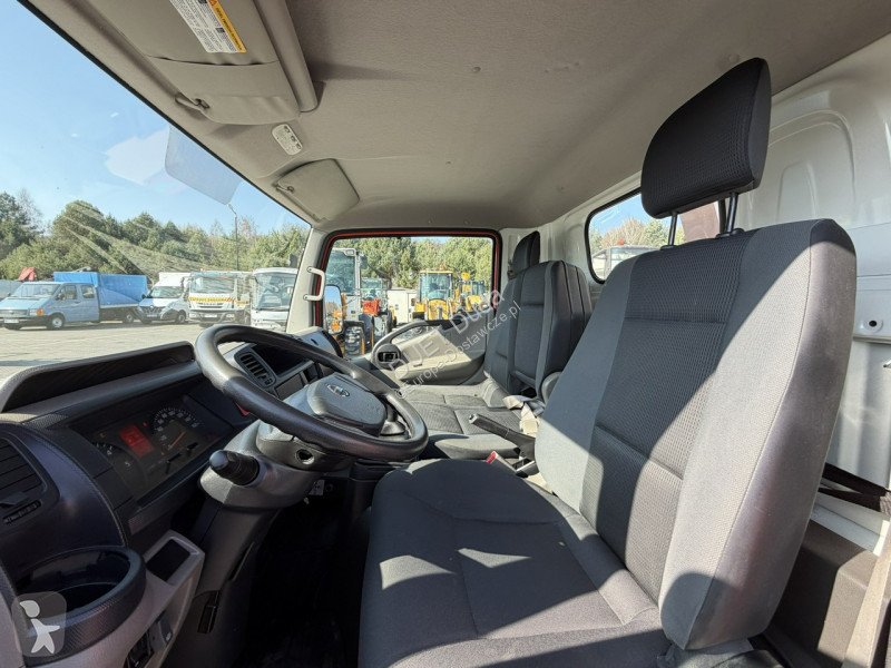 Nissan  Transporter