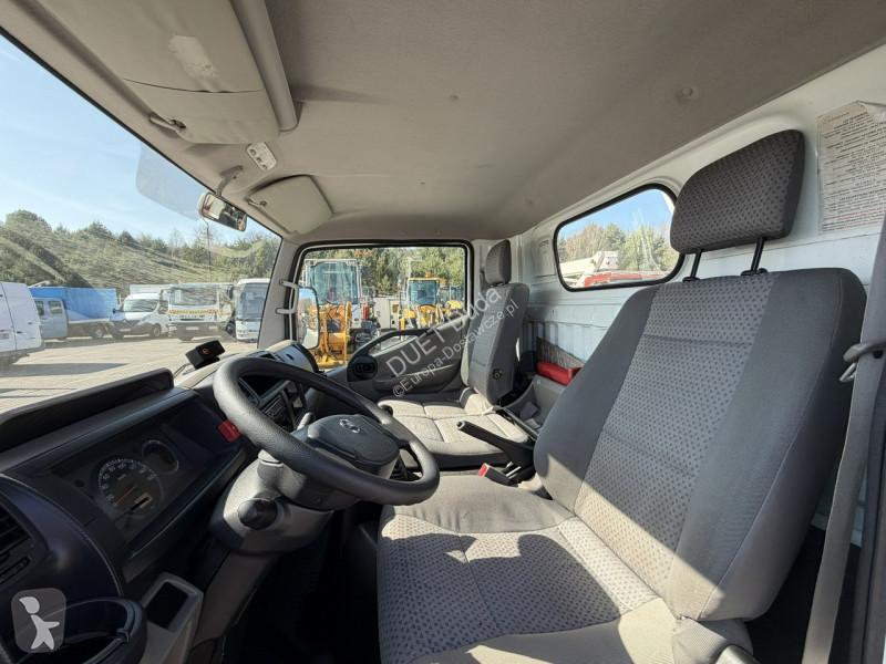 Furgoneta Nissan
