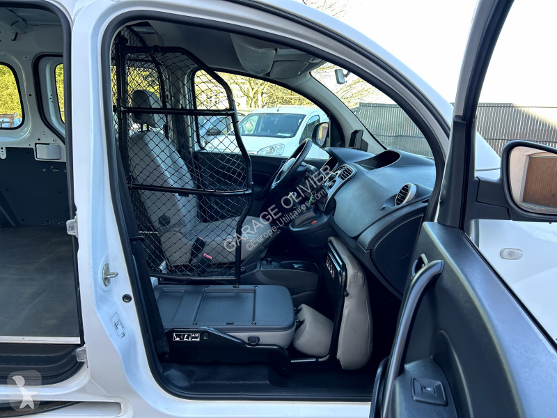 عربة نفعية Renault Maxi Grand Volume 1.5 Blue...