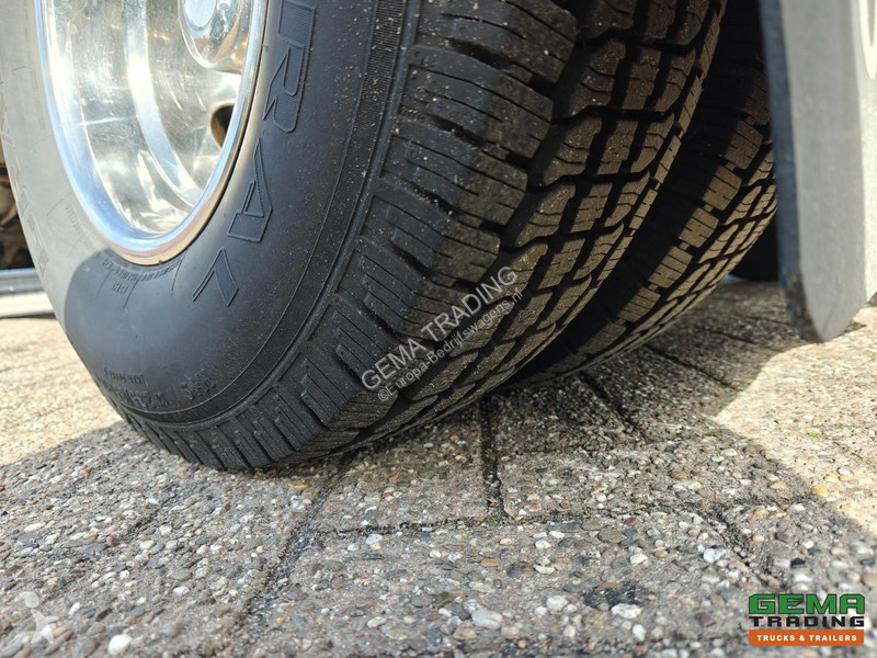 عربة نفعية Ford XLT 4x2 Century FI-7789-093T...