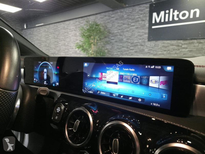 Véhicule utilitaire Mercedes CLA Shooting Brake...