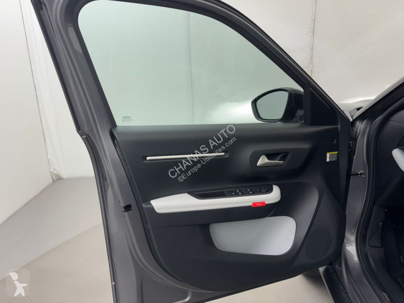 Véhicule utilitaire Citroën 1.2 Hybride 145 Max...