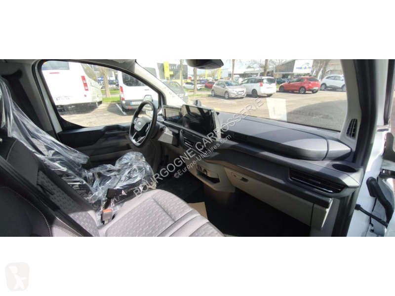 Véhicule utilitaire Ford TRANSIT CUSTOM 2.0...