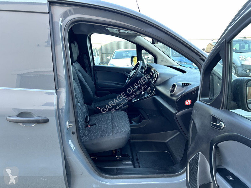 Véhicule utilitaire Mercedes Long 110 1.5 CDI...