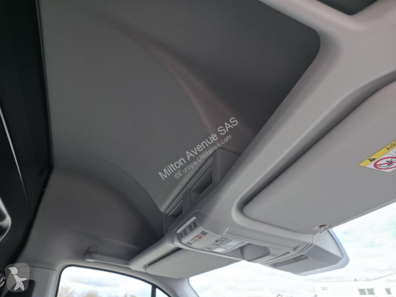 عربة نفعية Volkswagen CRAFTER 30 L3H3 2.0 TDI -...