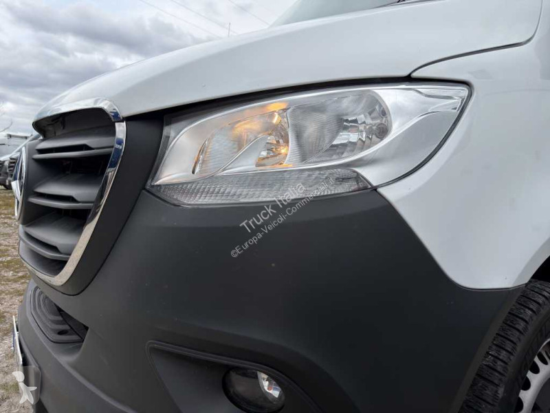 Bedrijfswagen Mercedes III - sprinter 215 2.0...