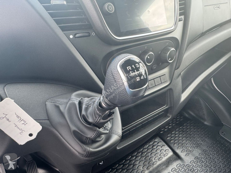 Véhicule utilitaire Iveco 35C16 160CV 3L ACIER...