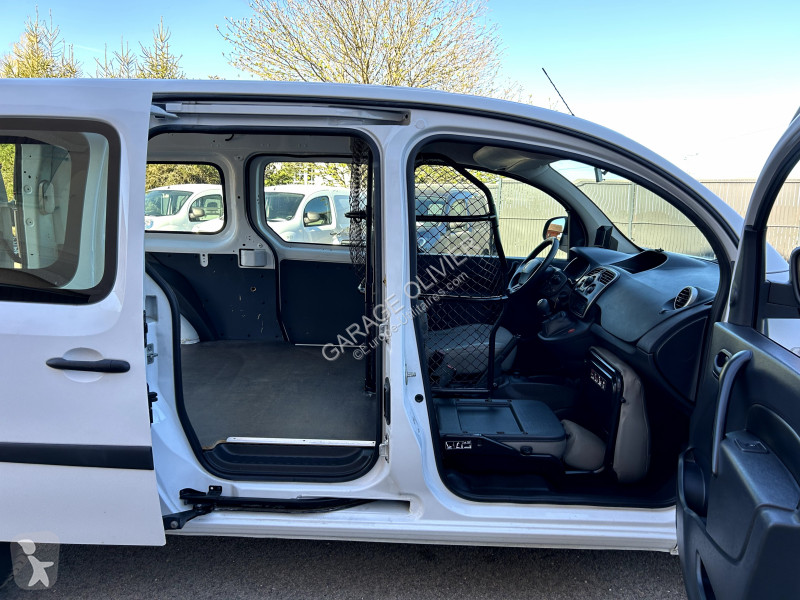 Véhicule utilitaire Renault Maxi Grand Volume...