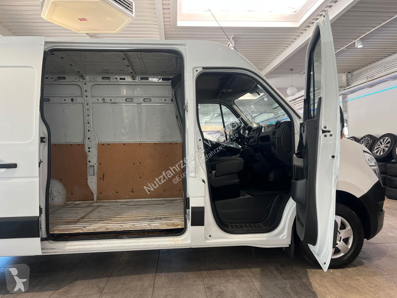 عربة نفعية Nissan 2,3 dCi...