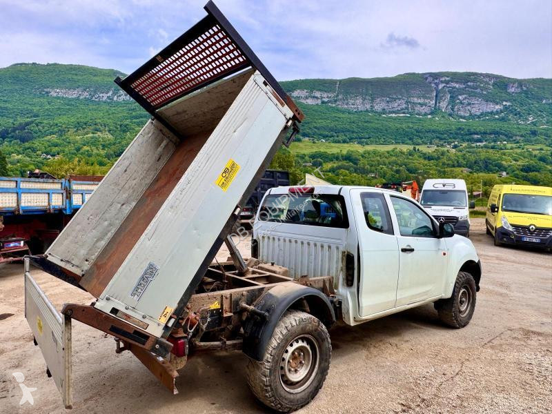 Véhicule utilitaire Isuzu TFS86 PICKUP 4x4 AVEC...