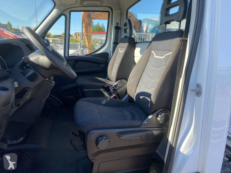 عربة نفعية Iveco