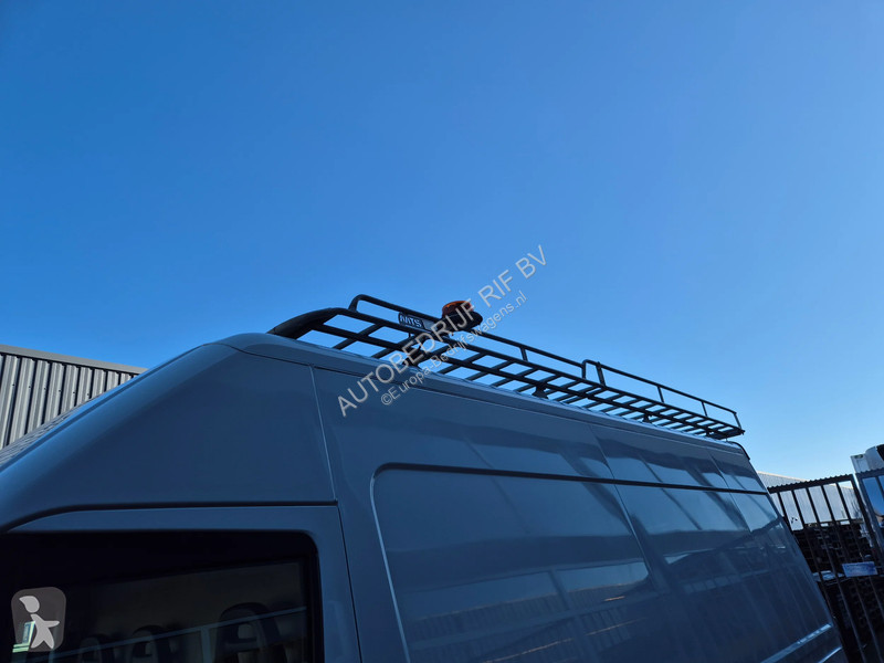 Furgoneta Iveco 35C15 3.0D L2H2 EURO6 GVW 3500KG