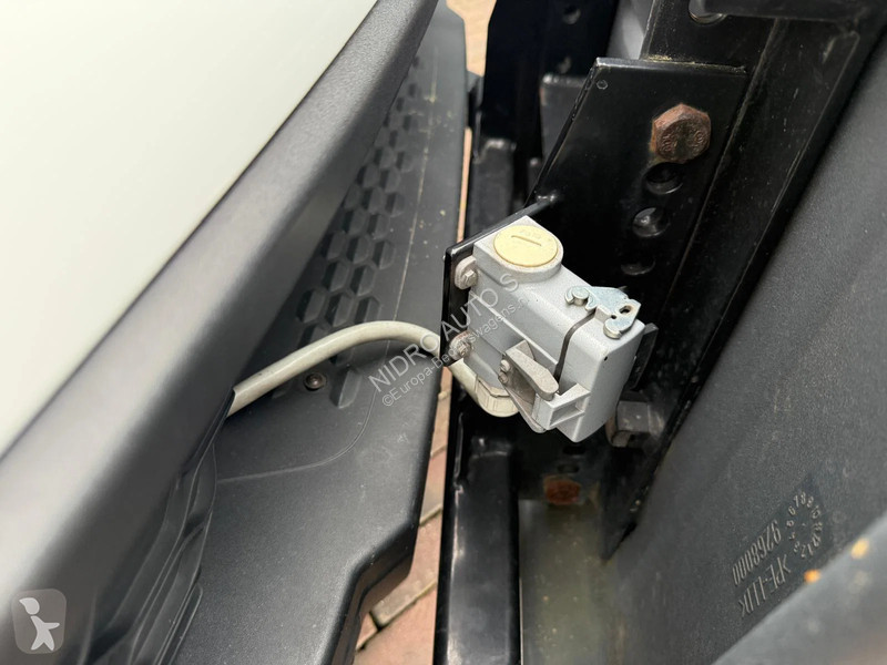 Samochód dostawczy Iveco 40C18 3.0 Hi Matic...