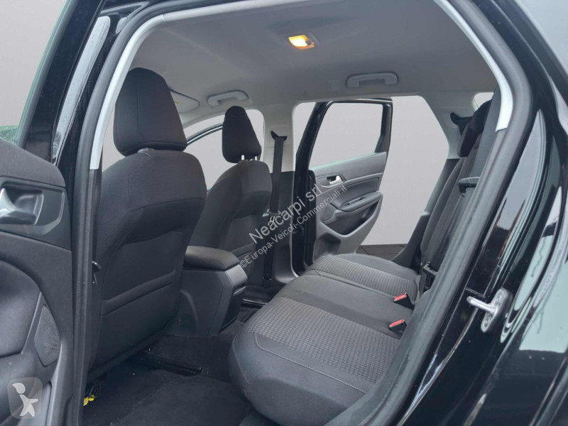 عربة نفعية Peugeot